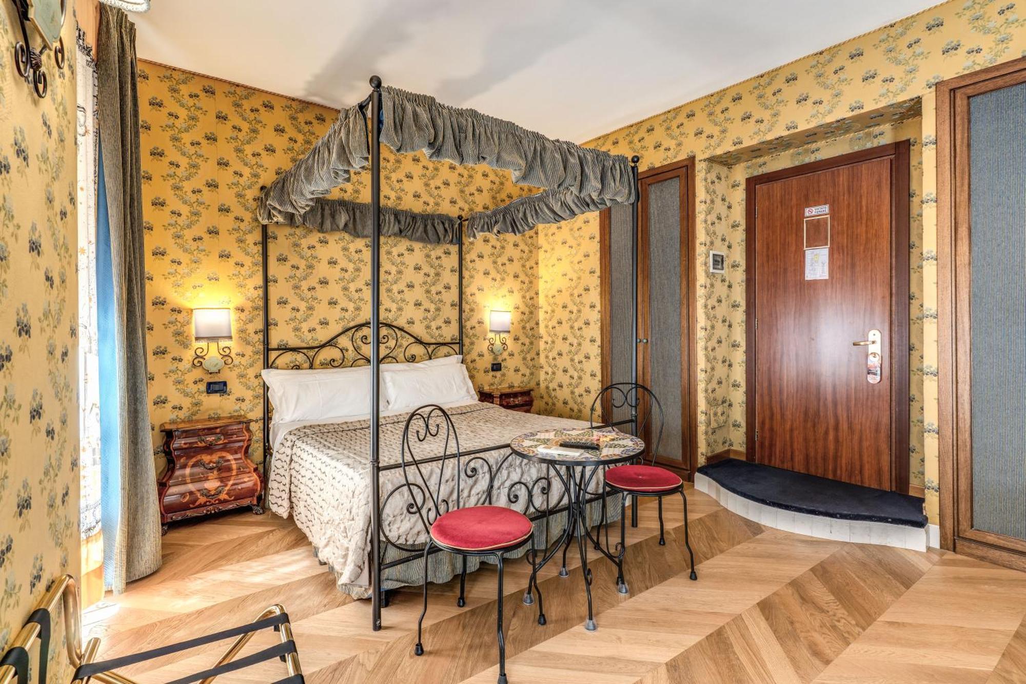 Residenza Ave Roma Bed & Breakfast Exterior photo