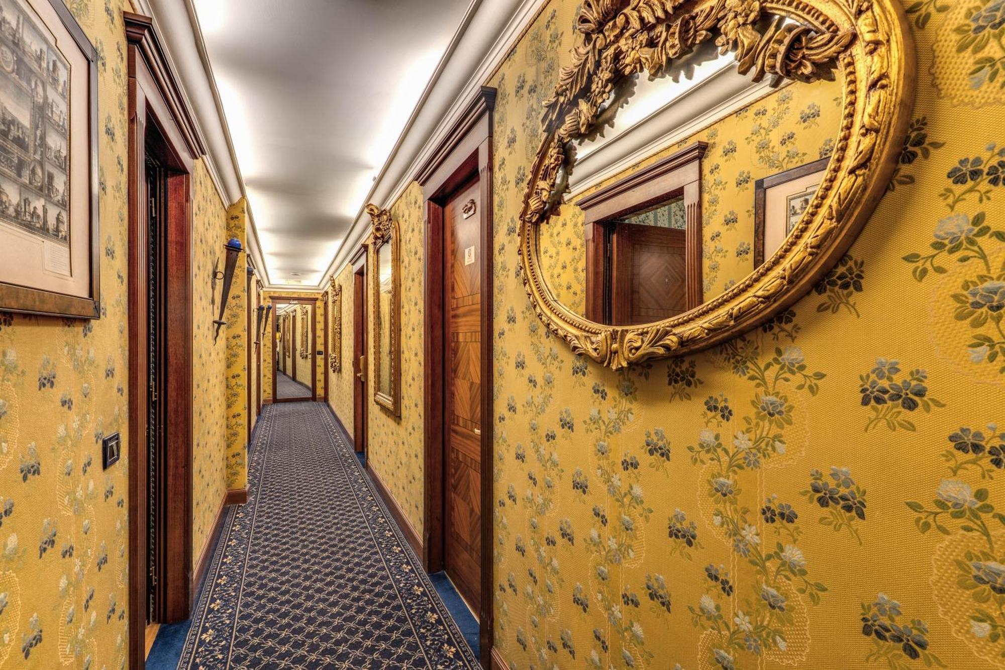 Residenza Ave Roma Bed & Breakfast Exterior photo